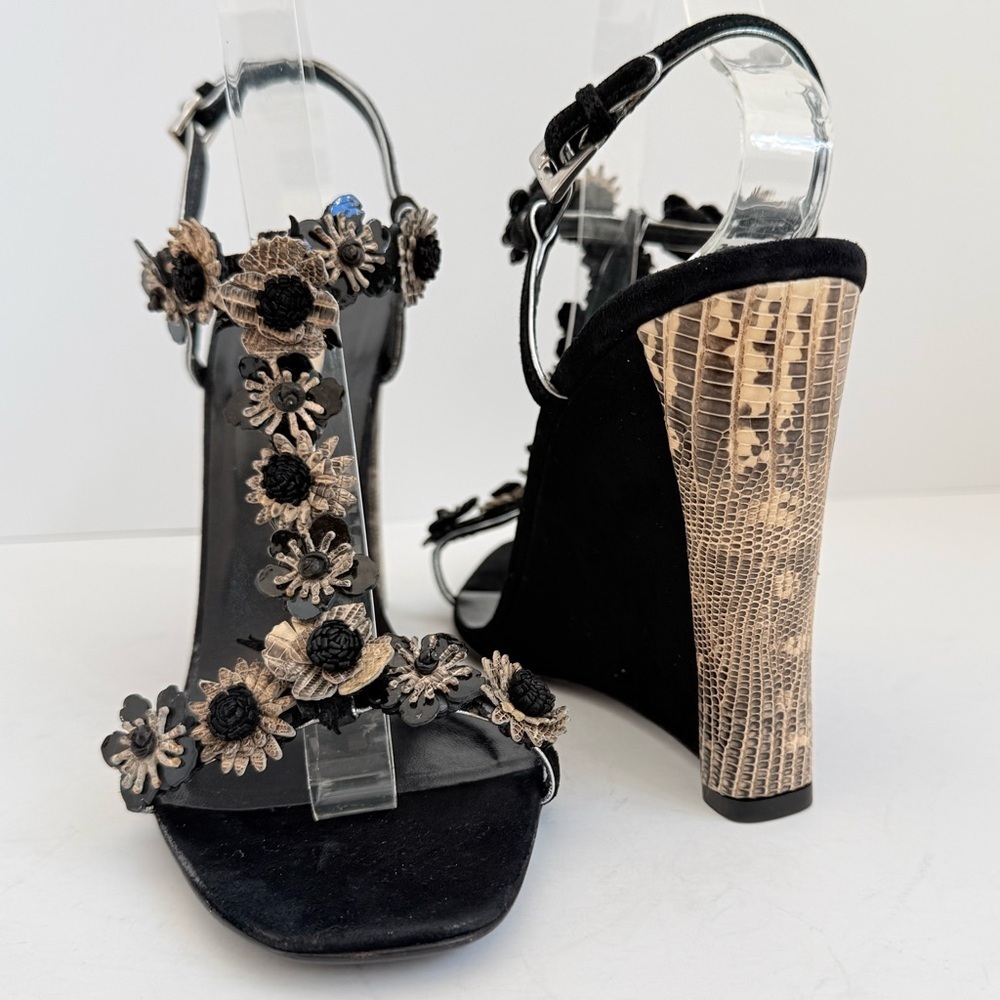 Prada Black Python Snakeskin Suede Floral Appliqué T-Strap Wedge Sandals EU40 - Picture 2 of 10